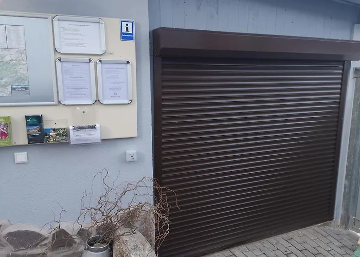 Pauls Hexenhaus Hexe Mit Fahrrad Garage Und Innenhof Fuer Motorraeder Apartmán *